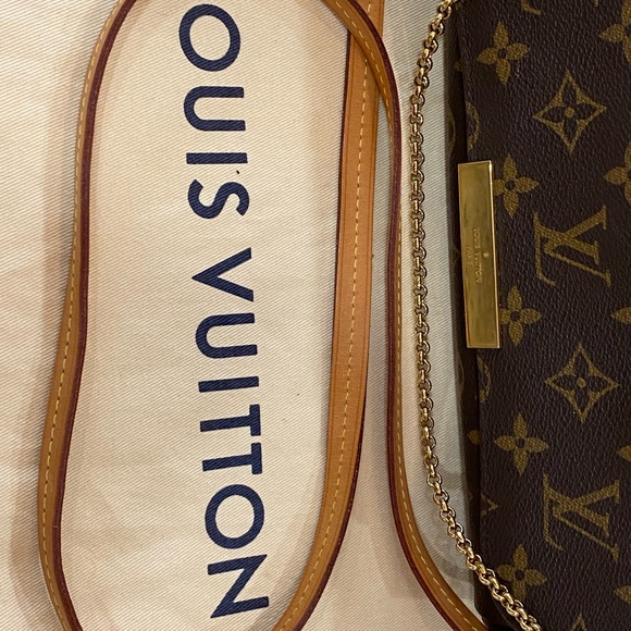 🔴✋SOLD! 🔴Louis Vuitton monogram Favorite MM - Picture 9 of 16
